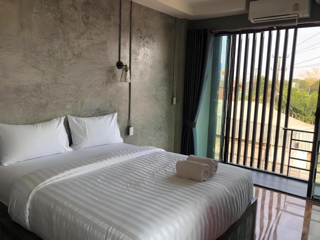 Sixty-Nine Resort Nakhon Phanom Exterior foto